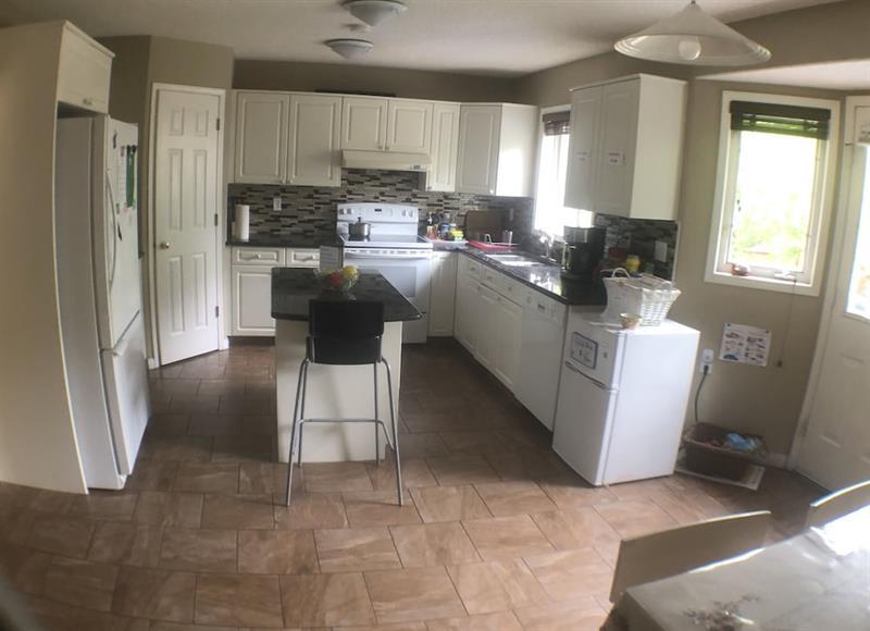Brother Li Homestay Calgary Exterior photo